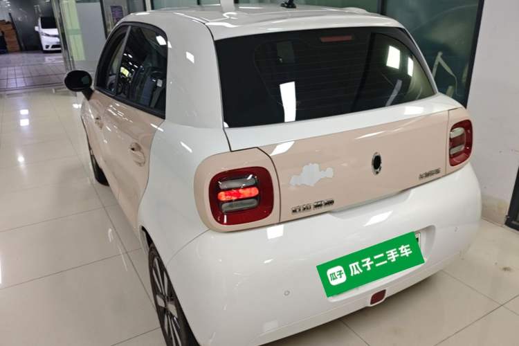 Used ORA Black Cat 2021 351 km Luxury Version Rear Left 45 Deg