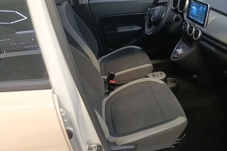 Used ORA Black Cat 2021 351 km Luxury Version Right Front Seat