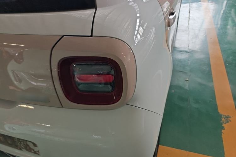 Used ORA Black Cat 2021 351 km Luxury Version Right Rear Taillight