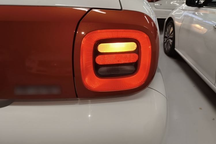 Used ORA Black Cat 2021 351 km Luxury Version Right Rear Taillight