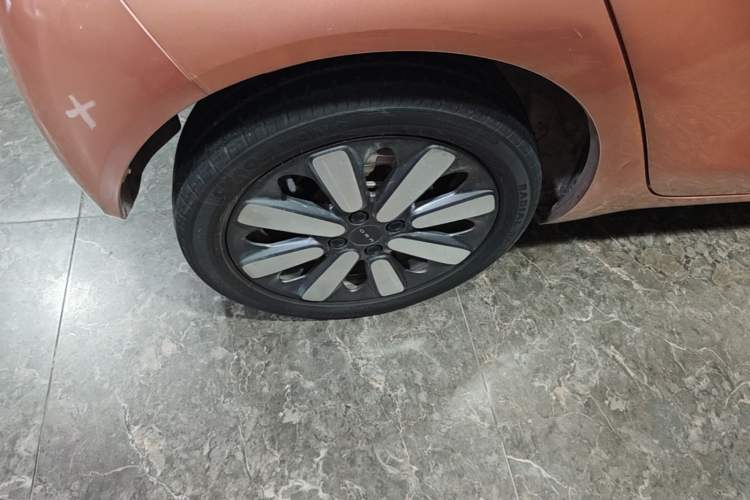 Used ORA Black Cat 2021 405 km Long-Range Version Right Rear Wheel Hub