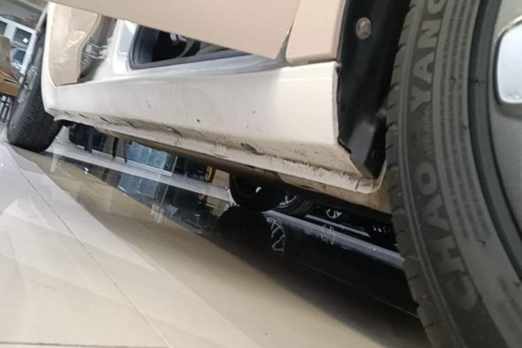 Used ORA Black Cat 2021 351 km Luxury Version Right Side Sill
