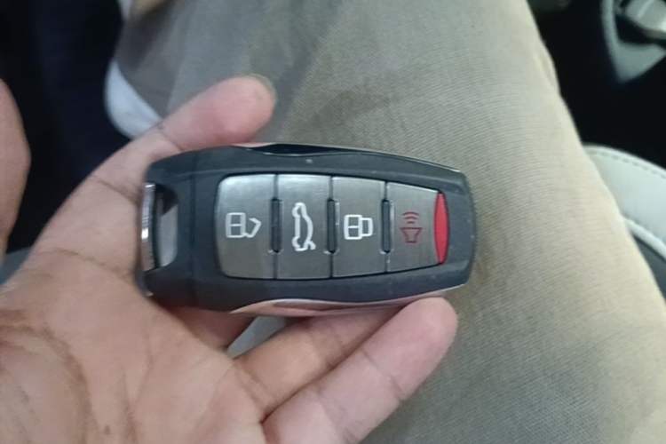 Used ORA Black Cat 2021 351 km Luxury Version Vehicle Key
