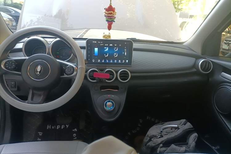 Used ORA Black Cat 2022 301km "Cute Pet" Version – Lithium Iron Phosphate Audio And AC Panel