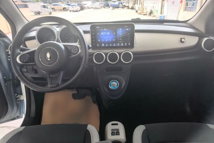 Used ORA Black Cat 2022 301km "Cute Pet" Version – Lithium Iron Phosphate Center Console