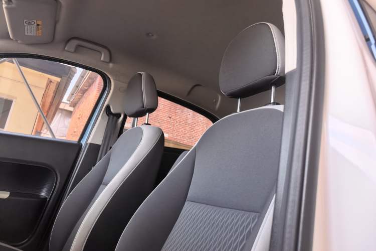 Used ORA Black Cat 2022 301km "Cute Pet" Version – Lithium Iron Phosphate Headliner
