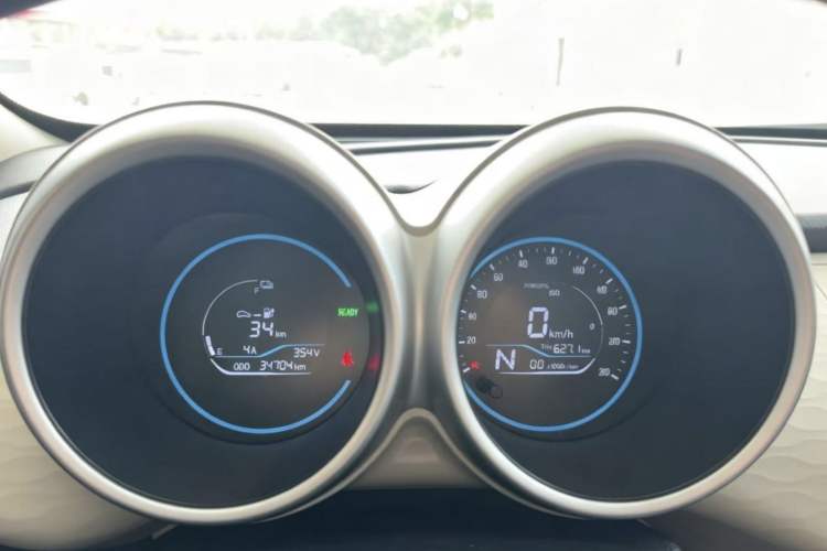 Used ORA Black Cat 2022 301km "Cute Pet" Version – Lithium Iron Phosphate Instrument Cluster