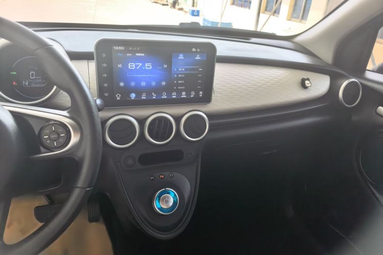 Used ORA Black Cat 2022 301km "Cute Pet" Version – Lithium Iron Phosphate Interior 2