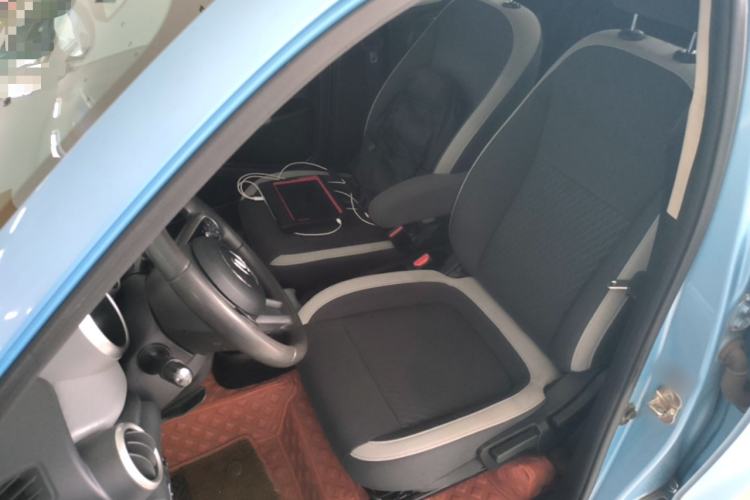 Used ORA Black Cat 2022 301km "Cute Pet" Version – Lithium Iron Phosphate Left Front Seat