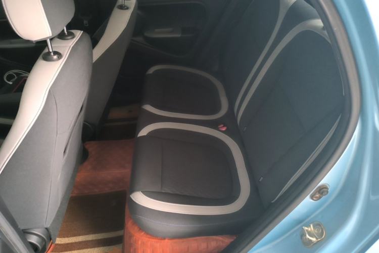 Used ORA Black Cat 2022 301km "Cute Pet" Version – Lithium Iron Phosphate Left Rear Seat