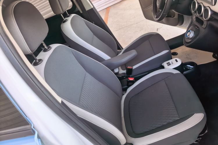 Used ORA Black Cat 2022 301km "Cute Pet" Version – Lithium Iron Phosphate Right Front Seat