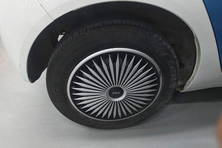 Used ORA Black Cat 2022 301km Base Version Ternary Lithium Right Rear Wheel Hub