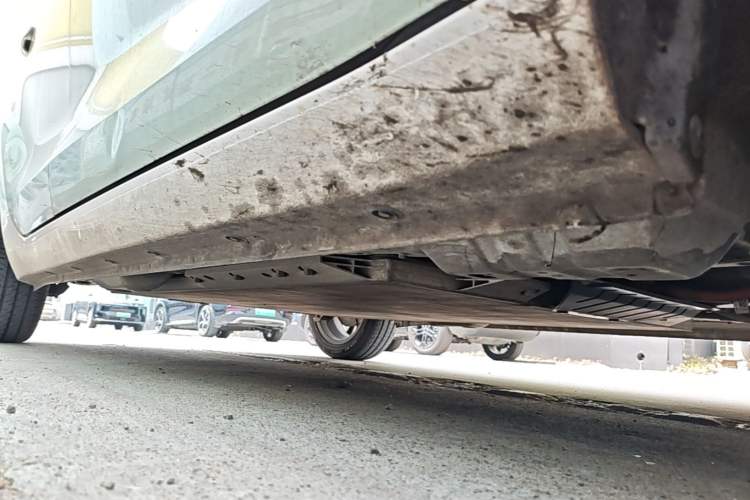 Used ORA Black Cat 2022 351 km Comfort Version Ternary Lithium Right Side Sill