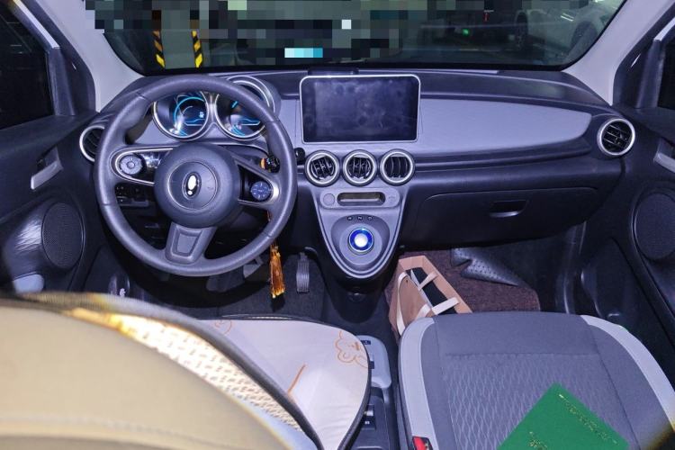 Used ORA Black Cat 2022 Updated Version 301 km Cute Pet Edition Lithium Iron Phosphate Center Console