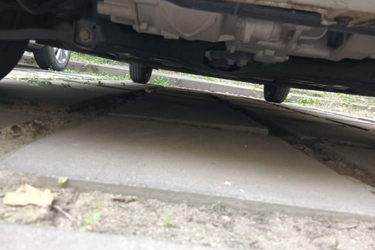 Used ORA Black Cat 2022 301km "Cute Pet" Version – Lithium Iron Phosphate Chassis Front