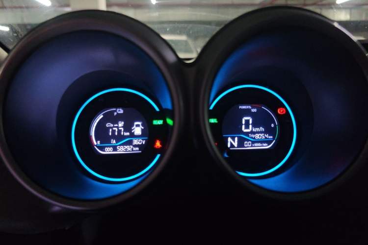 Used ORA Black Cat 2022 Updated Version 301 km Cute Pet Edition Lithium Iron Phosphate Instrument Cluster