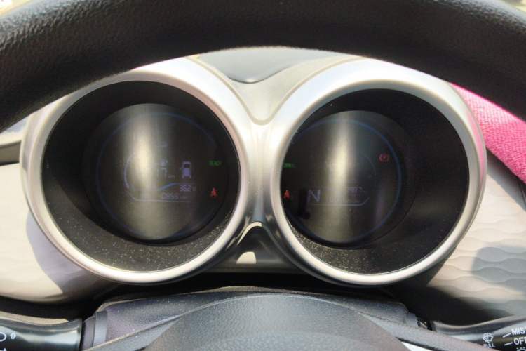 Used ORA Black Cat 2022 Updated Version 301 km Cute Pet Edition Lithium Iron Phosphate Instrument Cluster