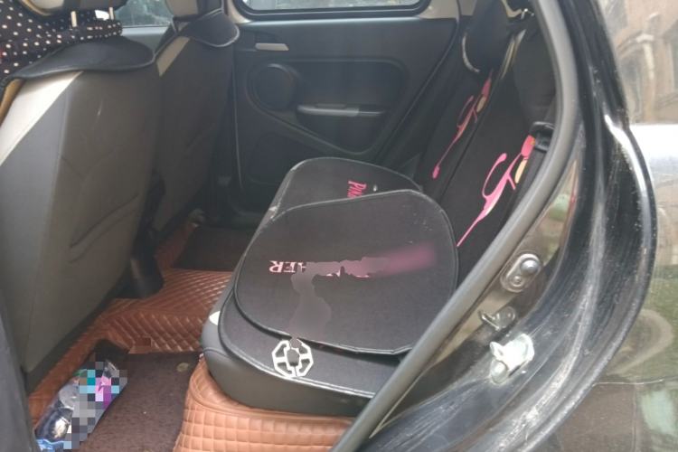 Used ORA Black Cat 2022 301km "Cute Pet" Version – Lithium Iron Phosphate Left Rear Seat