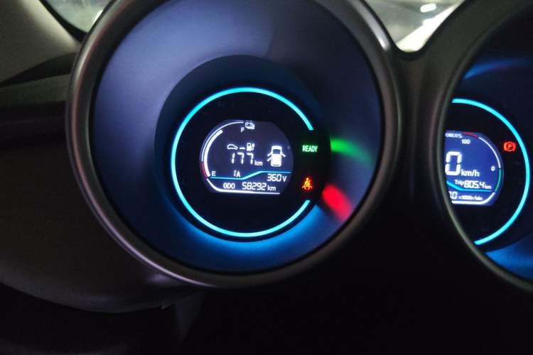Used ORA Black Cat 2022 Updated Version 301 km Cute Pet Edition Lithium Iron Phosphate Odometer Close Up