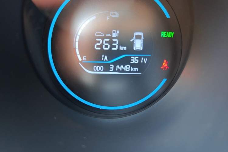 Used ORA Black Cat 2022 351 km Standard Version Ternary Lithium Odometer Close Up