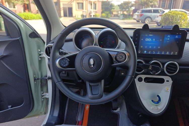 Used ORA Black Cat 2022 351 km Standard Version Ternary Lithium Steering Wheel