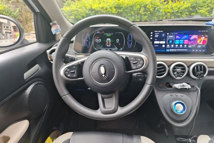 Used ORA Black Cat 2022 351 km Range Comfort Version Ternary Lithium Steering Wheel