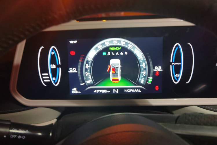 Used ORA Black Cat 2022 351 km Range Comfort Version Ternary Lithium Instrument Cluster