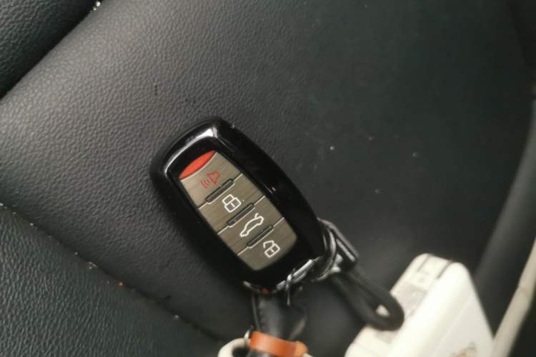 Used ORA Black Cat 2022 351 km Range Comfort Version Ternary Lithium Interior 1