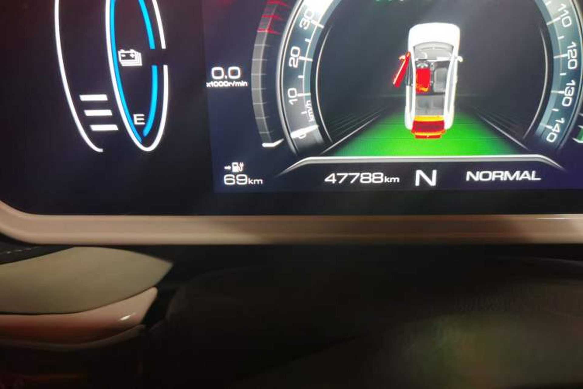 Used ORA Black Cat 2022 351 km Range Comfort Version Ternary Lithium Odometer Close Up