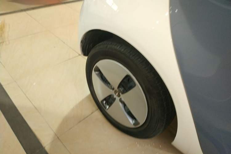 Used ORA Black Cat 2022 301km "Cute Pet" Version – Lithium Iron Phosphate Right Rear Wheel Hub