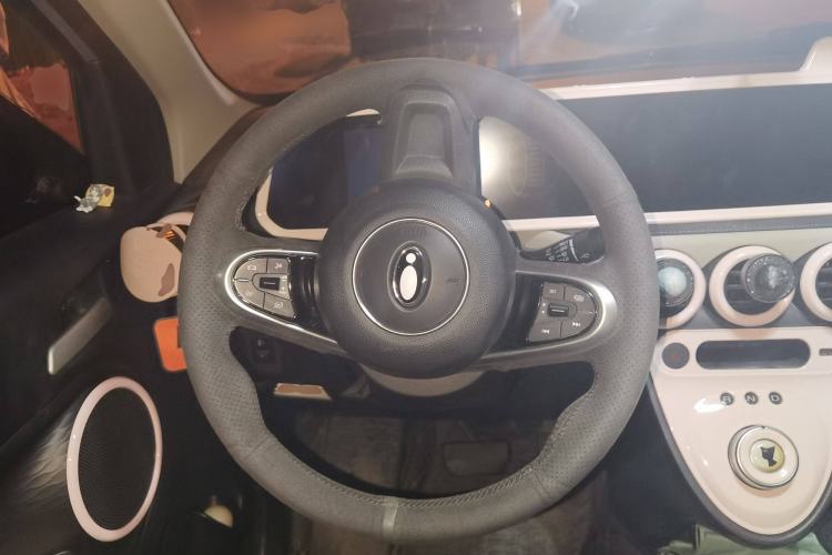 Used ORA Black Cat 2022 351 km Range Comfort Version Ternary Lithium Steering Wheel