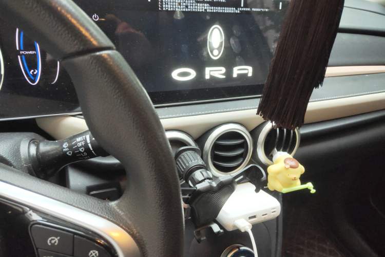Used ORA Black Cat 2022 351 km Range Comfort Version Ternary Lithium Audio And AC Panel