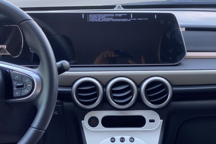 Used ORA Black Cat 2022 351 km Range Comfort Version Ternary Lithium Audio And AC Panel