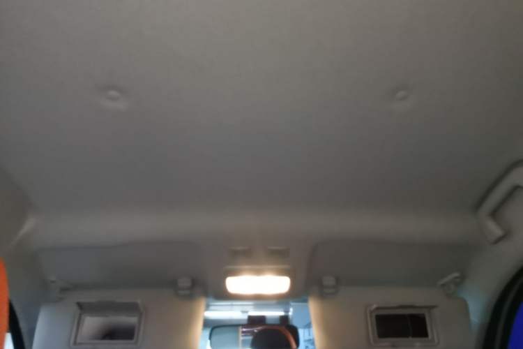 Used ORA Black Cat 2022 351 km Range Comfort Version Ternary Lithium Headliner