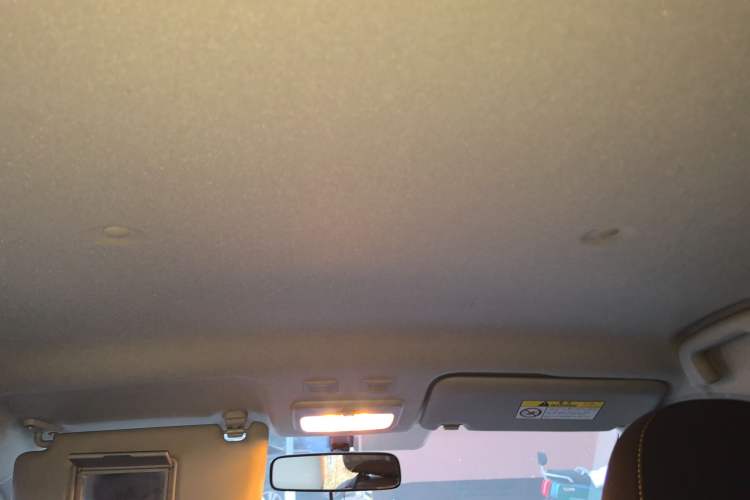 Used ORA Black Cat 2022 351 km Standard Version Ternary Lithium Headliner