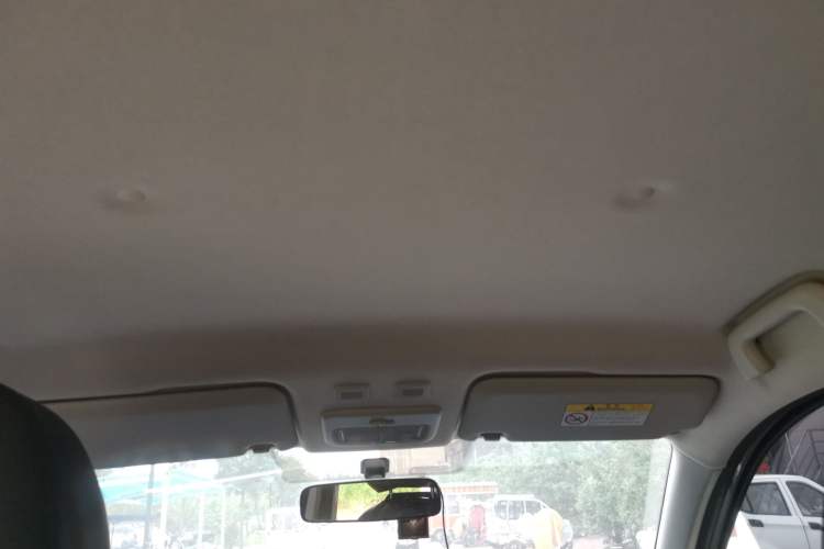 Used ORA Black Cat 2022 351 km Range Comfort Version Ternary Lithium Headliner