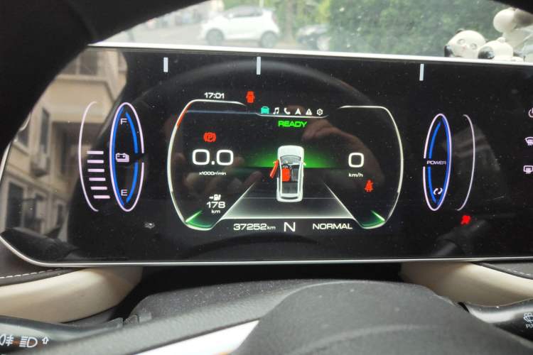 Used ORA Black Cat 2022 351 km Range Comfort Version Ternary Lithium Instrument Cluster