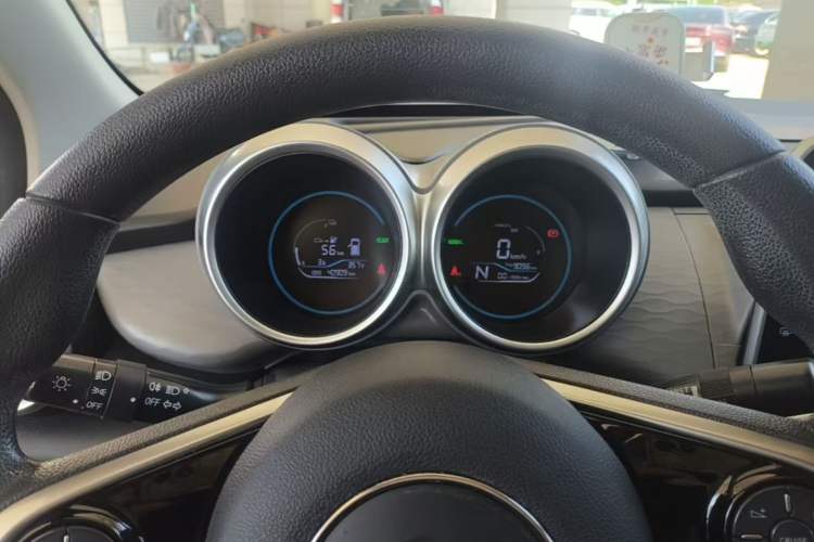 Used ORA Black Cat 2022 Updated Version 301 km Cute Pet Edition Lithium Iron Phosphate Instrument Cluster