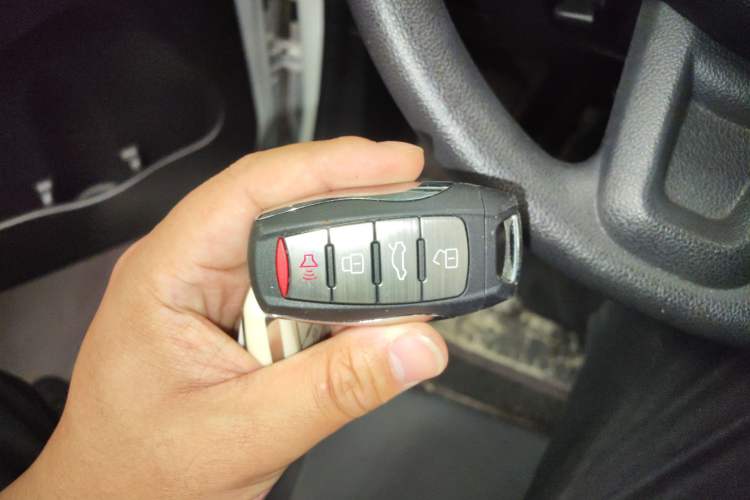 Used ORA Black Cat 2022 Updated Version 301 km Cute Pet Edition Lithium Iron Phosphate Interior 1