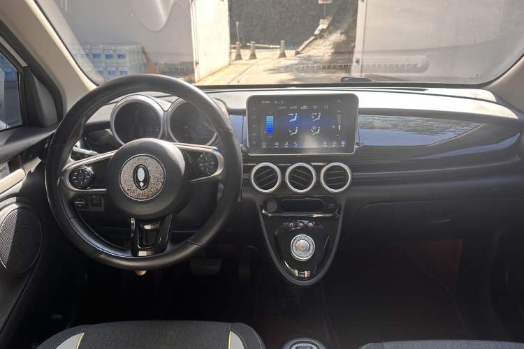 Used ORA Black Cat 2022 351 km Standard Version Ternary Lithium Interior 1