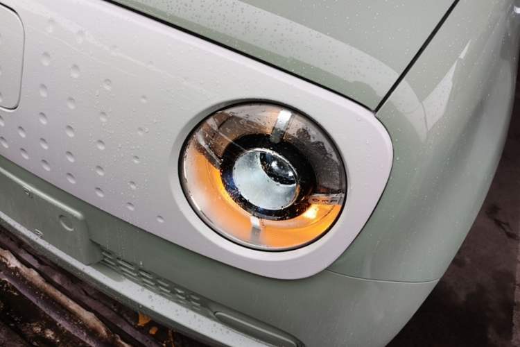 Used ORA Black Cat 2022 301km "Cute Pet" Version – Lithium Iron Phosphate Left Front Headlight