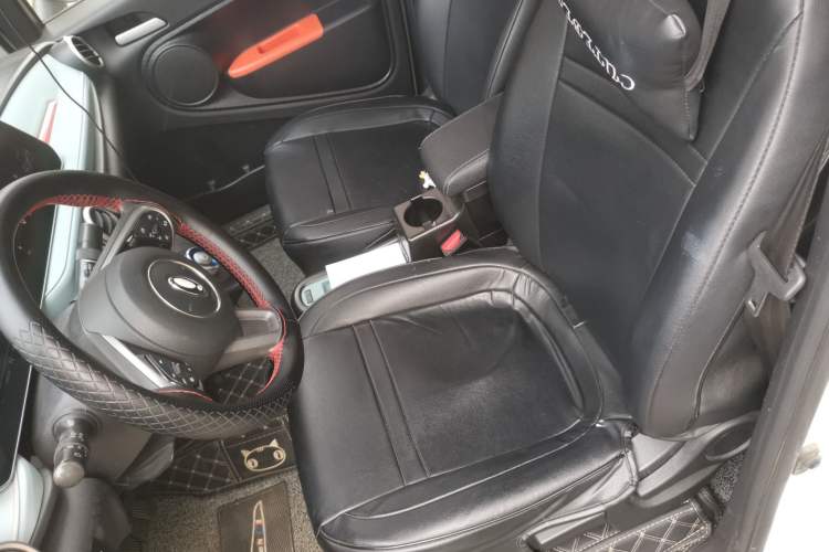 Used ORA Black Cat 2022 351 km Range Comfort Version Ternary Lithium Left Front Seat