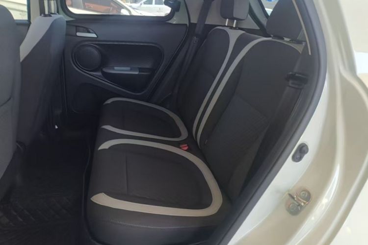 Used ORA Black Cat 2022 Updated Version 301 km Cute Pet Edition Lithium Iron Phosphate Left Rear Seat