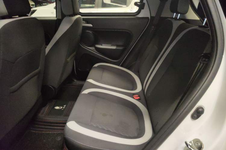Used ORA Black Cat 2022 Updated Version 301 km Cute Pet Edition Lithium Iron Phosphate Left Rear Seat