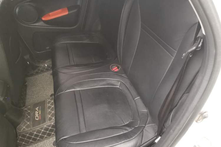 Used ORA Black Cat 2022 351 km Range Comfort Version Ternary Lithium Left Rear Seat