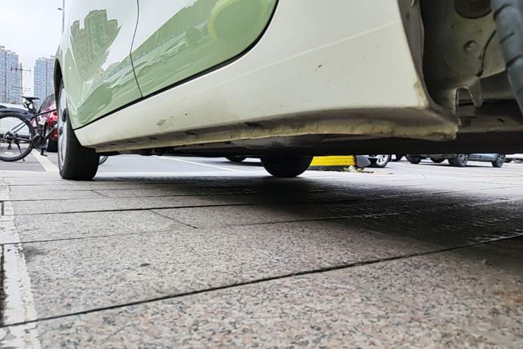 Used ORA Black Cat 2022 301km "Cute Pet" Version – Lithium Iron Phosphate Left Side Sill