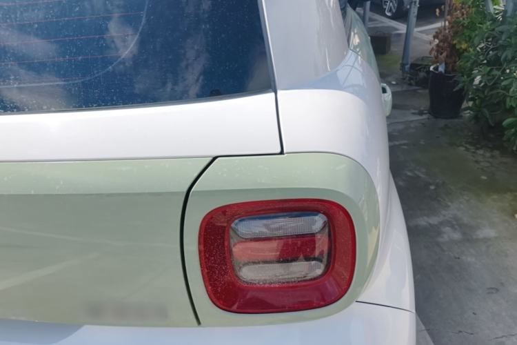 Used ORA Black Cat 2022 351 km Range Comfort Version Lithium Iron Phosphate Right Rear Taillight