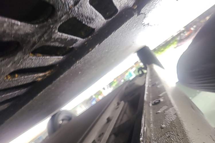 Used ORA Black Cat 2022 301km "Cute Pet" Version – Lithium Iron Phosphate Right Side Sill