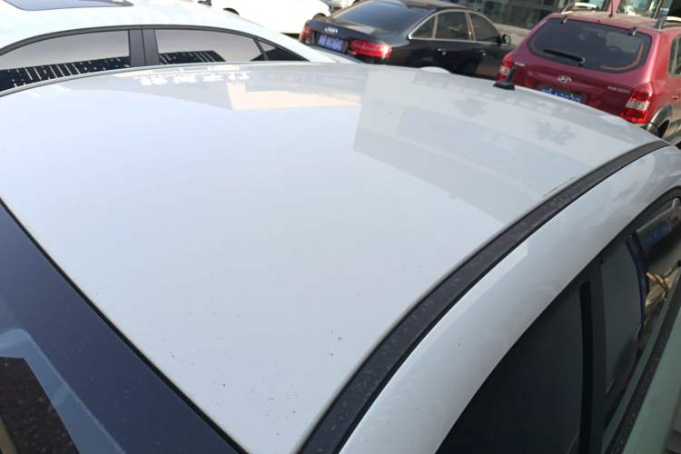 Used ORA Black Cat 2022 351 km Range Luxury Version Lithium-Ion Battery Roof