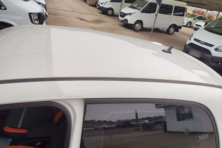 Used ORA Black Cat 2022 351 km Range Luxury Version Lithium-Ion Battery Roof